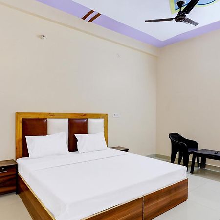 גאזיאבאד Hotel O Blu Moon מראה חיצוני תמונה
