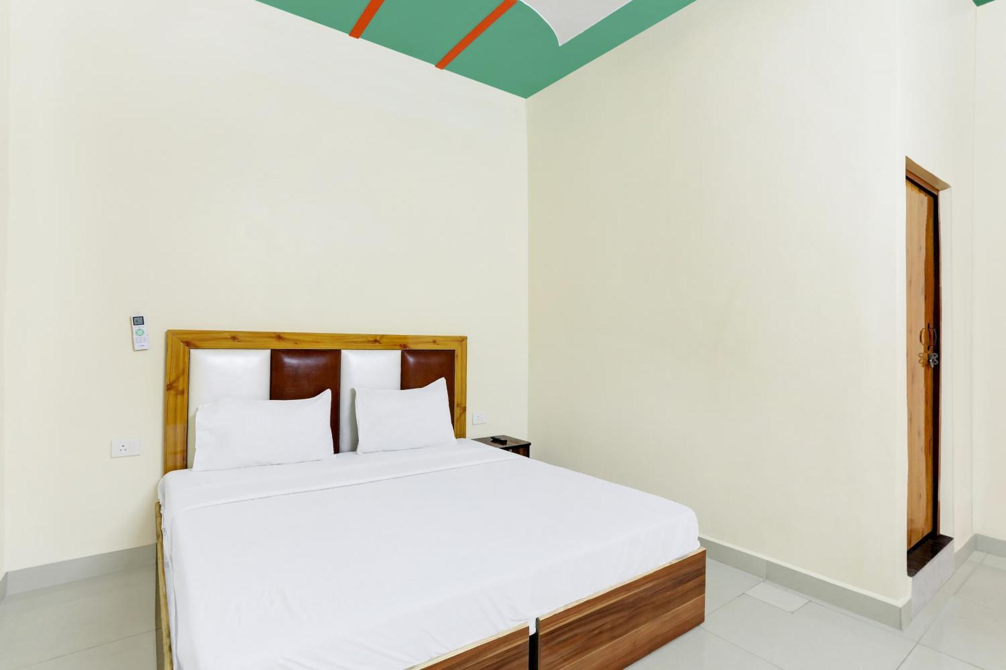 גאזיאבאד Hotel O Blu Moon מראה חיצוני תמונה
