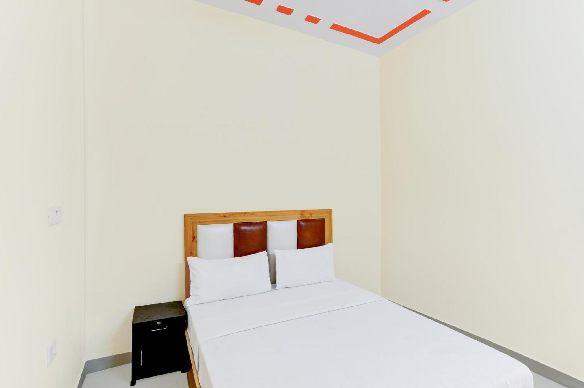גאזיאבאד Hotel O Blu Moon מראה חיצוני תמונה