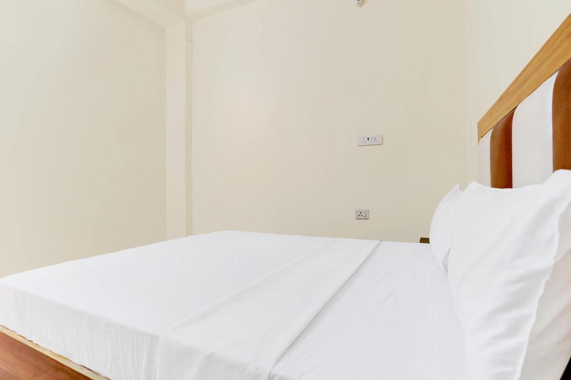 גאזיאבאד Hotel O Blu Moon מראה חיצוני תמונה